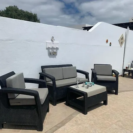 Linda * Playa Blanca (Lanzarote)