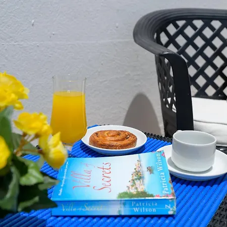 Linda * Playa Blanca (Lanzarote)