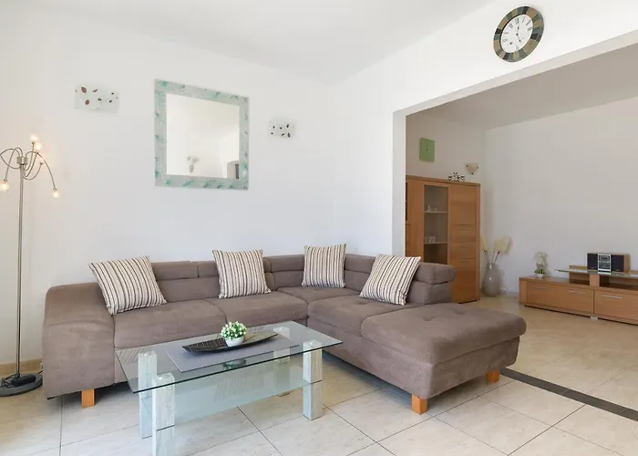 Linda וילה פלאיה בלנקה